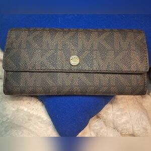 Michael Michael Kors Brown Jet Set Travel Large Trifold Large Monogram Wallet